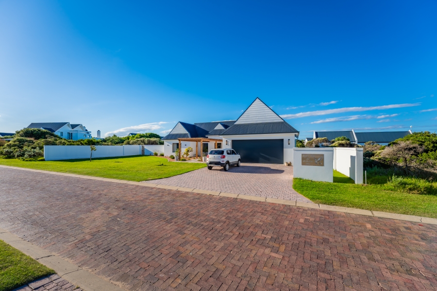 4 Bedroom Property for Sale in St Francis Links Eastern Cape